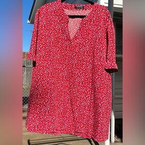 BloomChic 26W flounce sleeve top in red ditzy print